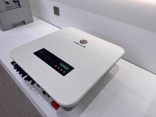 8kw-12kw Single Phase 48V Low-voltage Hybrid Solar Inverter JSLS8-12K-M1 For Solar Power System
